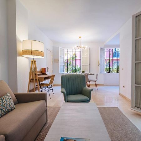 Lirio Suite Apartment - Private Parking Included Sevilla Eksteriør billede