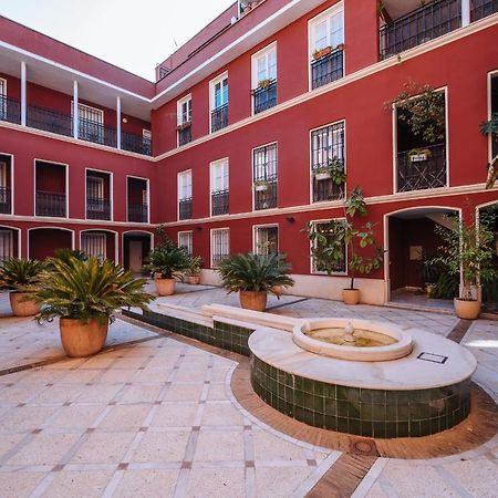 Lirio Suite Apartment - Private Parking Included Sevilla Eksteriør billede