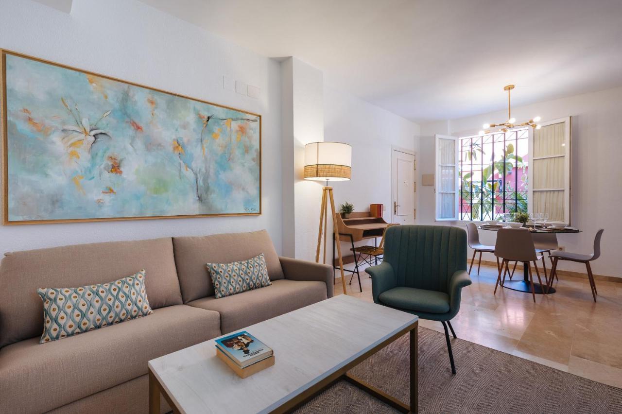 Lirio Suite Apartment - Private Parking Included Sevilla Eksteriør billede