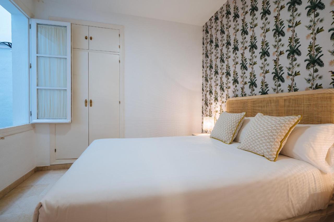Lirio Suite Apartment - Private Parking Included Sevilla Eksteriør billede