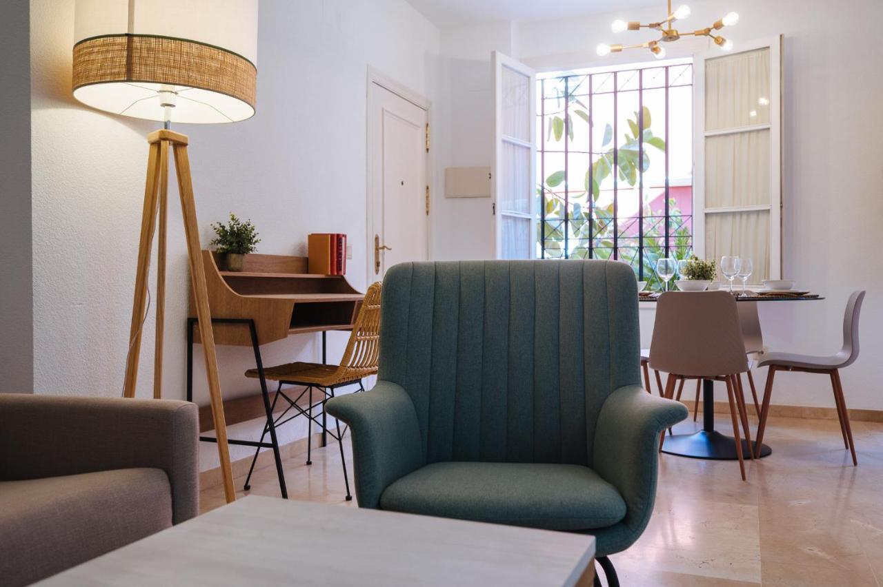 Lirio Suite Apartment - Private Parking Included Sevilla Eksteriør billede