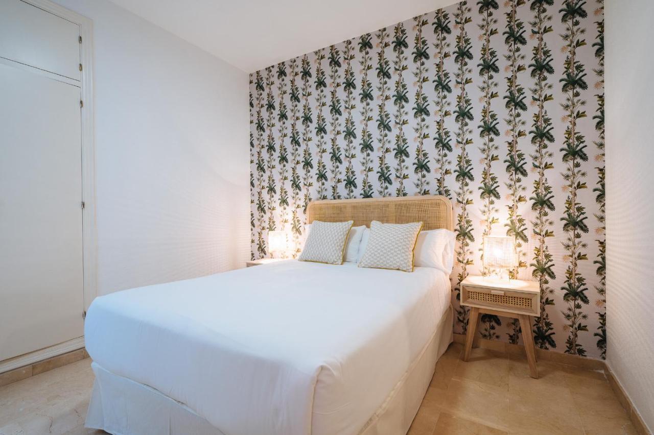 Lirio Suite Apartment - Private Parking Included Sevilla Eksteriør billede