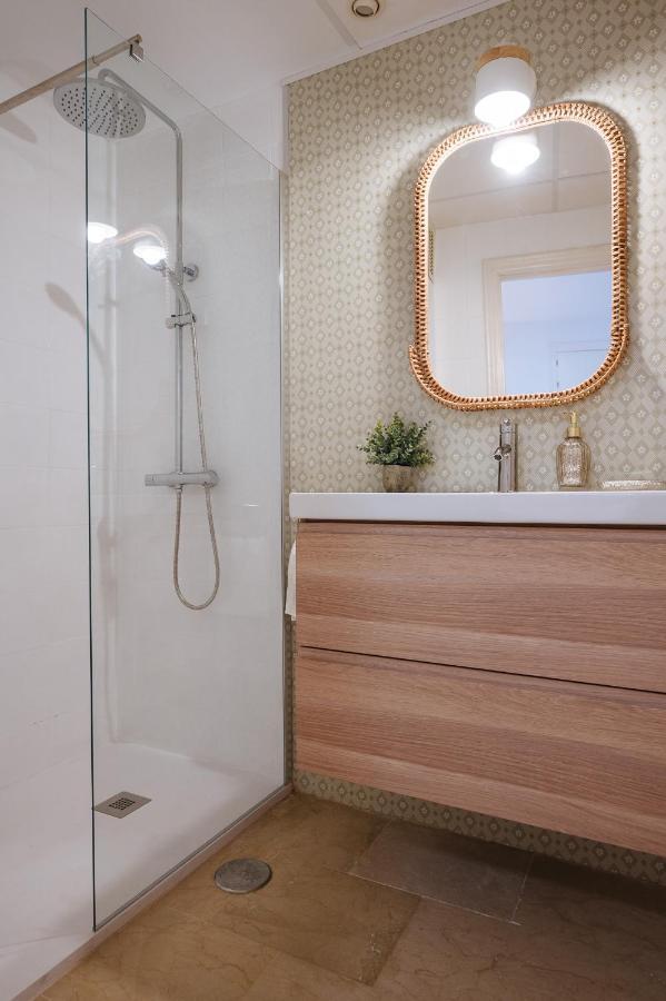 Lirio Suite Apartment - Private Parking Included Sevilla Eksteriør billede
